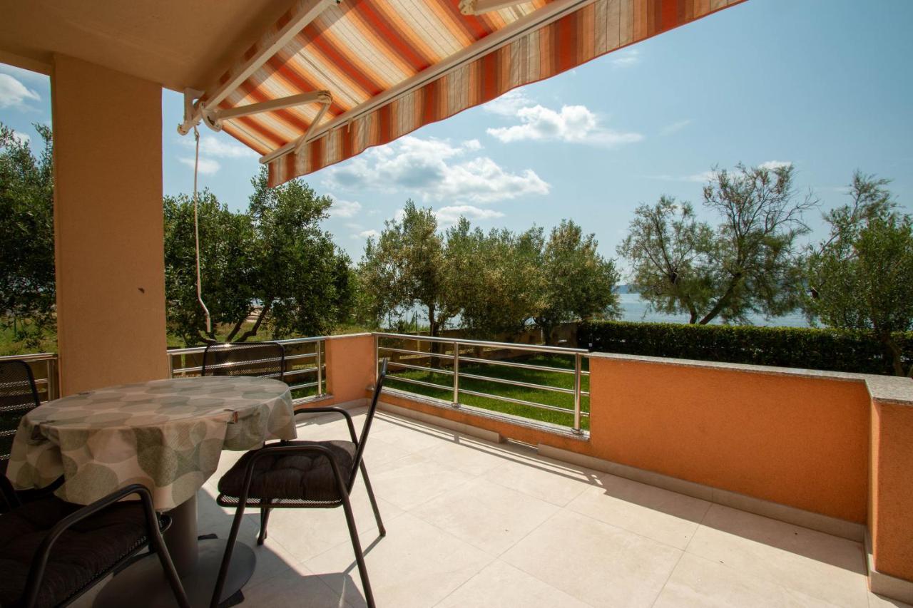 Apartments Matas Sukošan Exterior foto