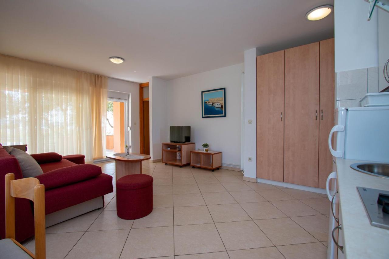 Apartments Matas Sukošan Exterior foto