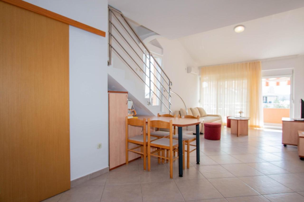 Apartments Matas Sukošan Exterior foto