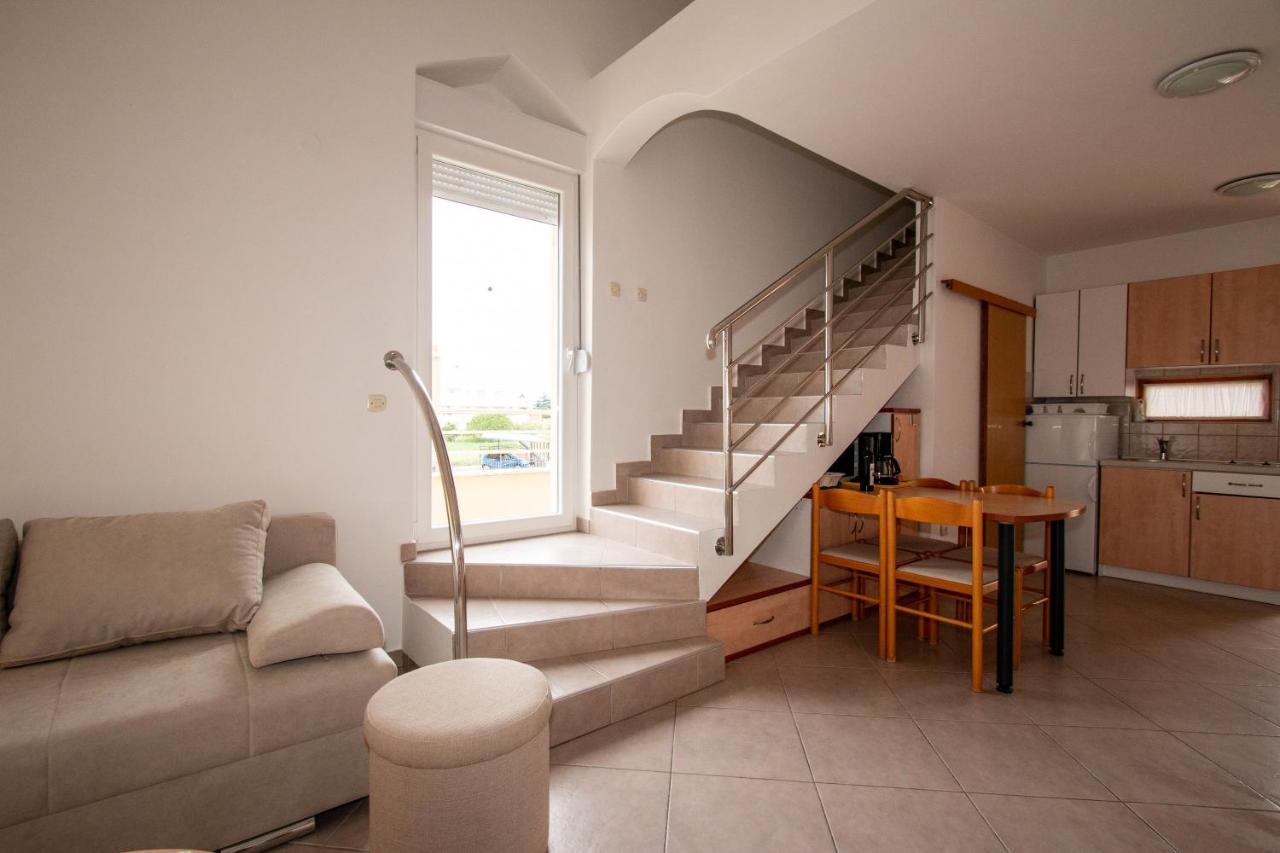 Apartments Matas Sukošan Exterior foto