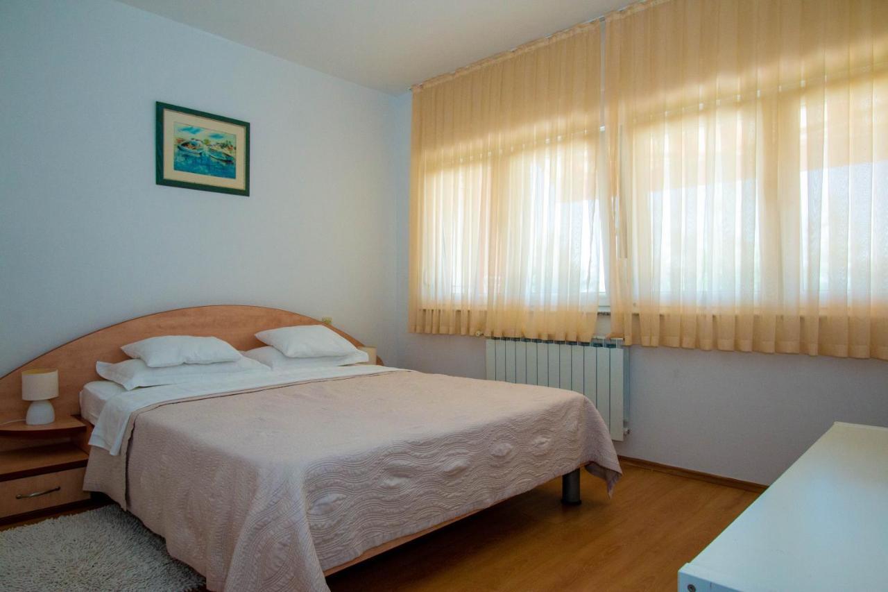 Apartments Matas Sukošan Exterior foto